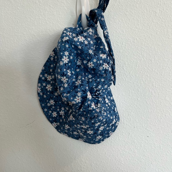 Relibeauty Girls Prairie Dress with Matching Hat

Size 6 - Picture 7 of 7